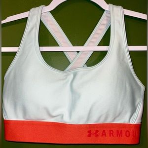❤️ Under Armour Sports Bra